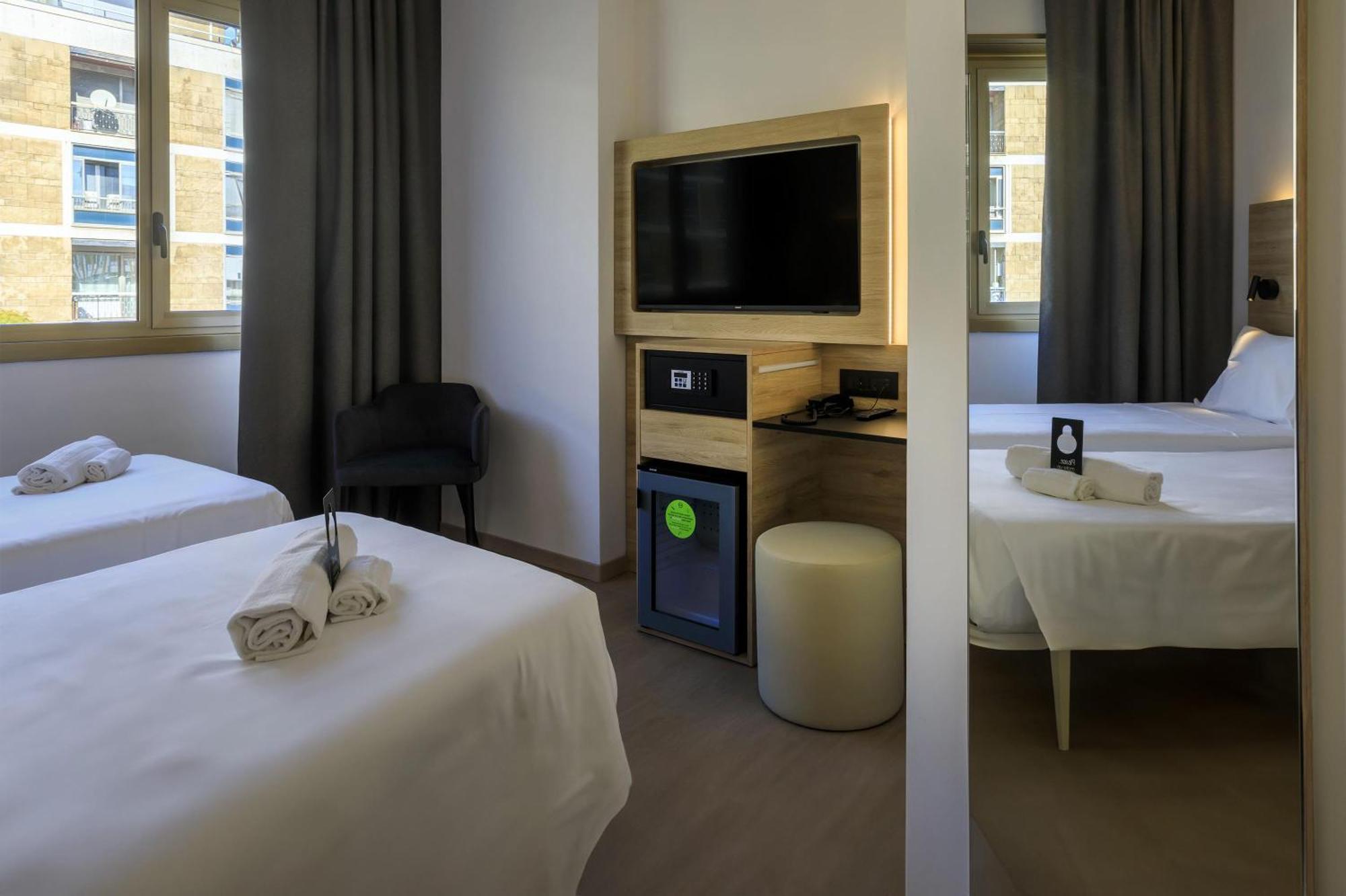 B&B Hotel Catania City Center Exteriör bild