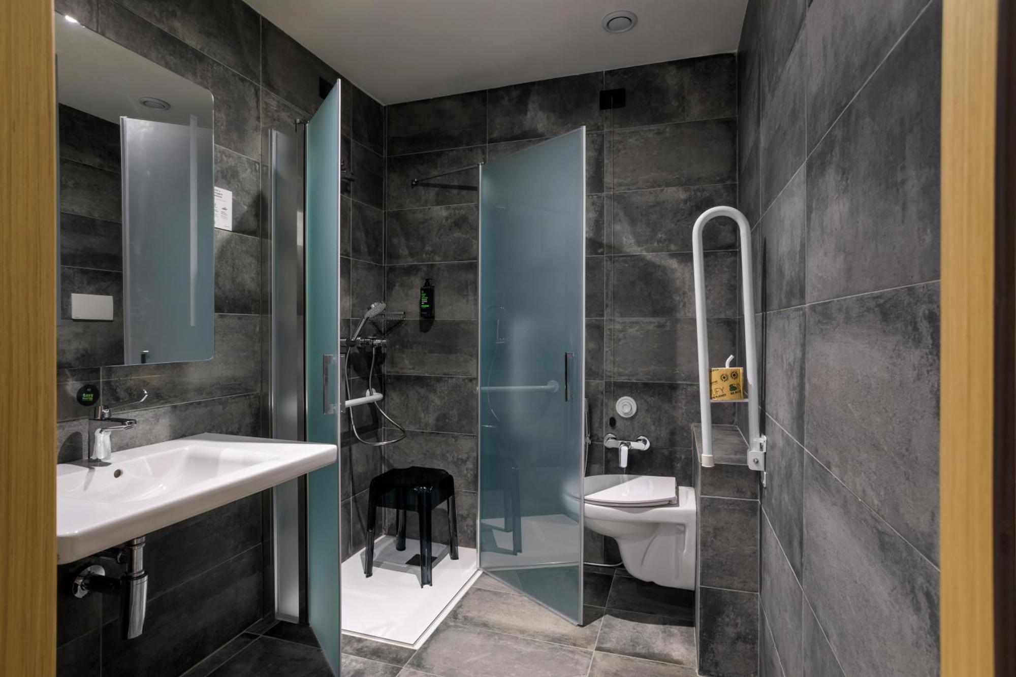 B&B Hotel Catania City Center Exteriör bild